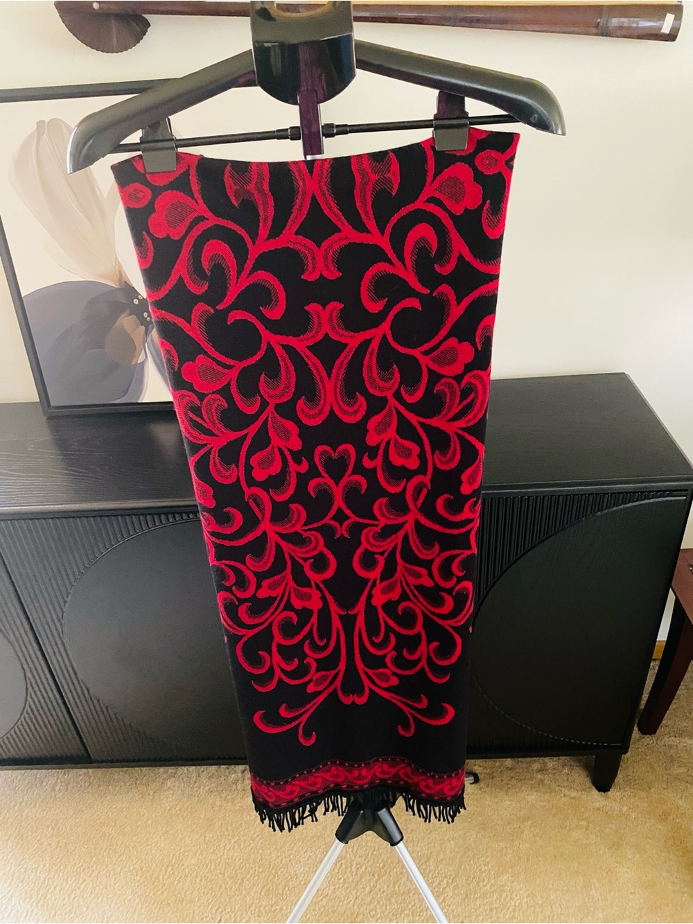 Gorgeous Vintage Red and Black Nina Leonard Shawl/Wrap/Scarf